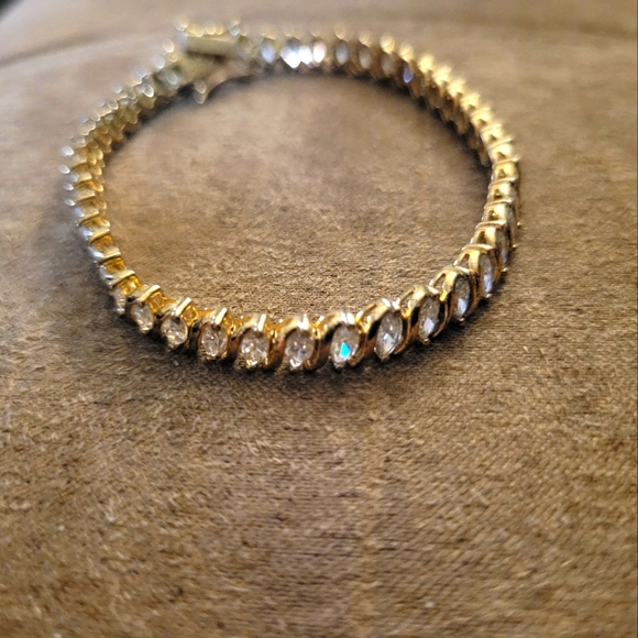 Sterling silver Cubic Zirconia Tennis Bracelet 7in - Picture 8 of 9